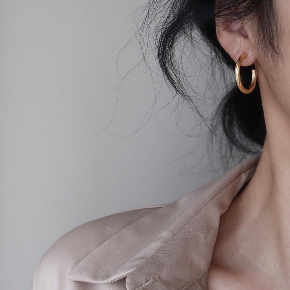 NEW 18K Gold Plated Braided Round C Hoop Earrings - Picture 6 of 6